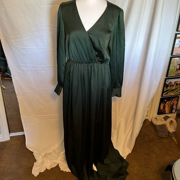 Baltic Born | Dresses | Long Forest Green Satin Dress Formal Wear For  Weddings Size Xl New In Bag | Poshmark